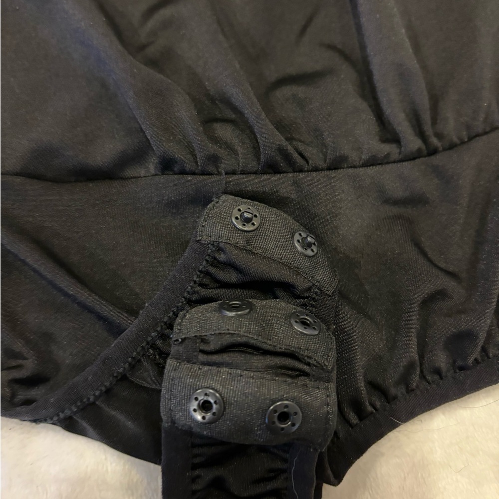 Cache Black Bodysuit Size Small - Picture 4 of 6
